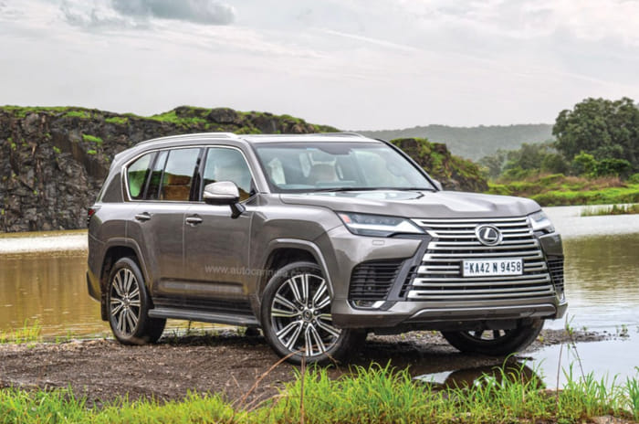 Lexus LX500d review: Position of power
