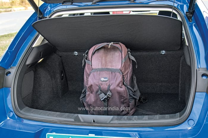 Lexus UX review: Eclectic electrics