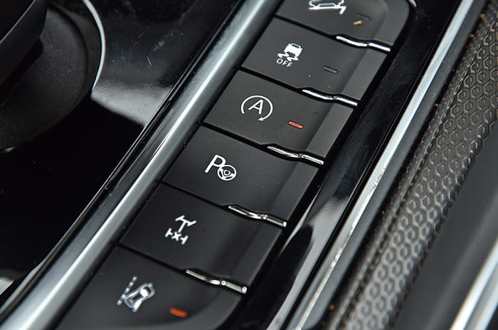 2020 MG Gloster review, test drive