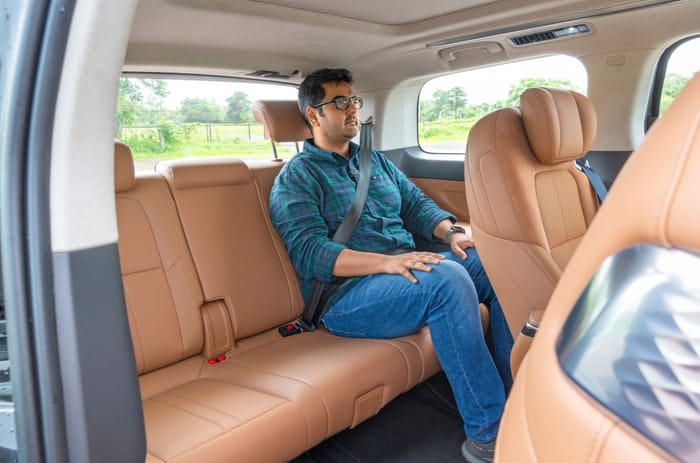 MG M9 review: Your lounge on the go