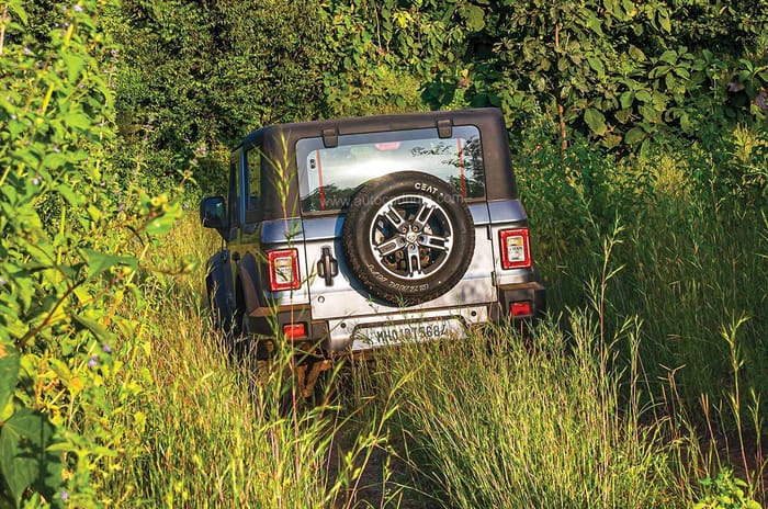 Force Gurkha vs Mahindra Thar comparison