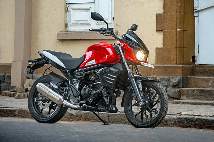 Mahindra Mojo UT 300