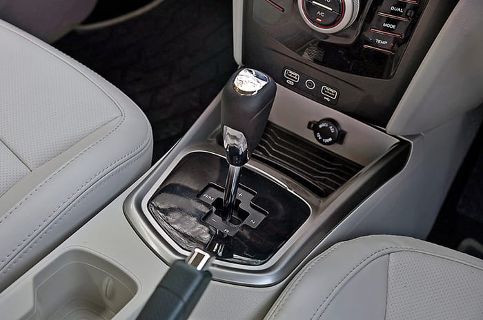 2021 Mahindra XUV300 petrol-AMT review, test drive