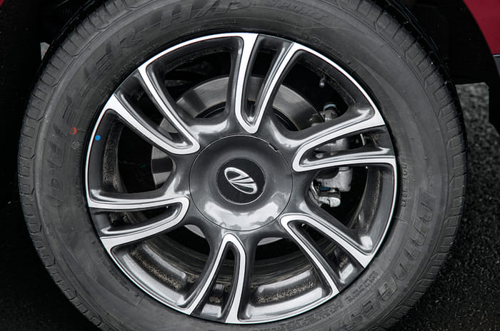 Mahindra Marazzo alloy wheel