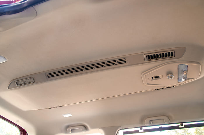 Mahindra Marazzo rear AC vents