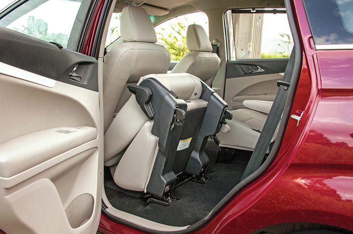 Mahindra Marazzo rear seats folded