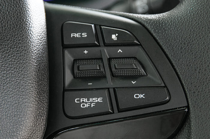 Mahindra Marazzo cruise control