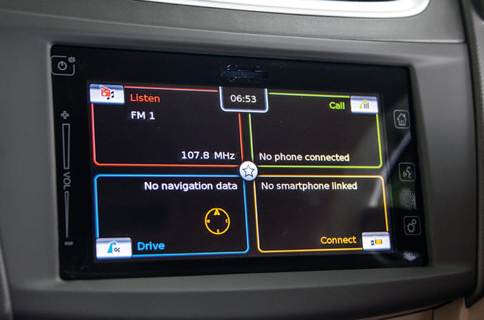 Maruti Ertiga infotainment