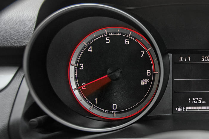 Maruti Suzuki Swift tachometer
