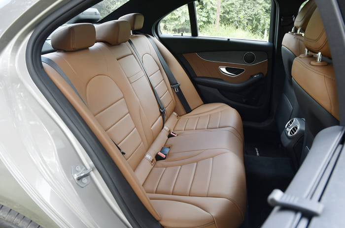 2018 Mercedes-Benz C 300d rear seats