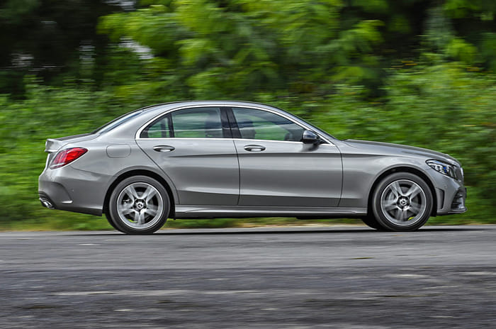 2018 Mercedes-Benz C 300d side action