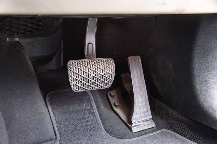 Mercedes GLC vs BMW X3 comparison test