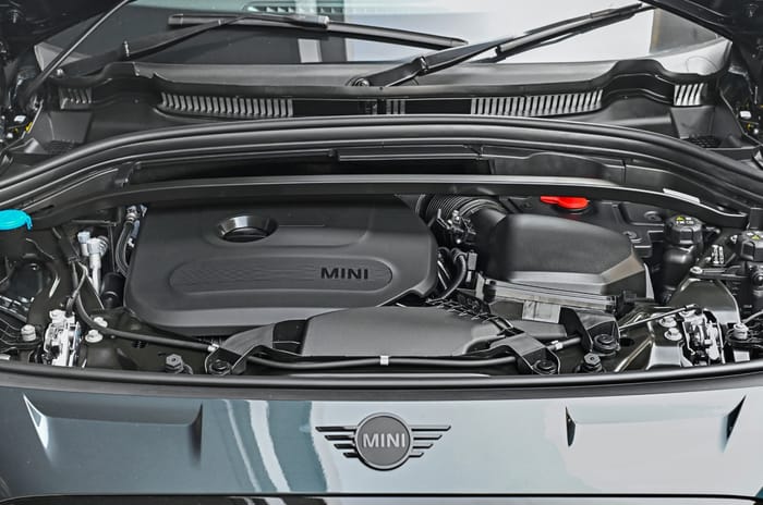 Mini Countryman JCW ALL4 engine