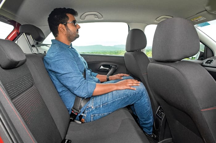 Hyundai Grand i10 Nios Turbo vs Volkswagen Polo 1.0 TSI comparison