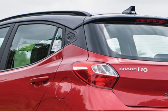 Hyundai Grand i10 Nios Turbo vs Volkswagen Polo 1.0 TSI comparison