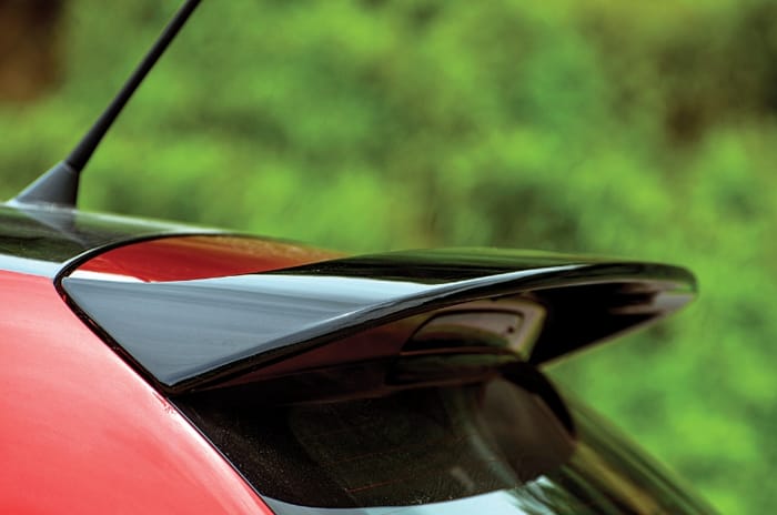 Hyundai Grand i10 Nios Turbo vs Volkswagen Polo 1.0 TSI comparison