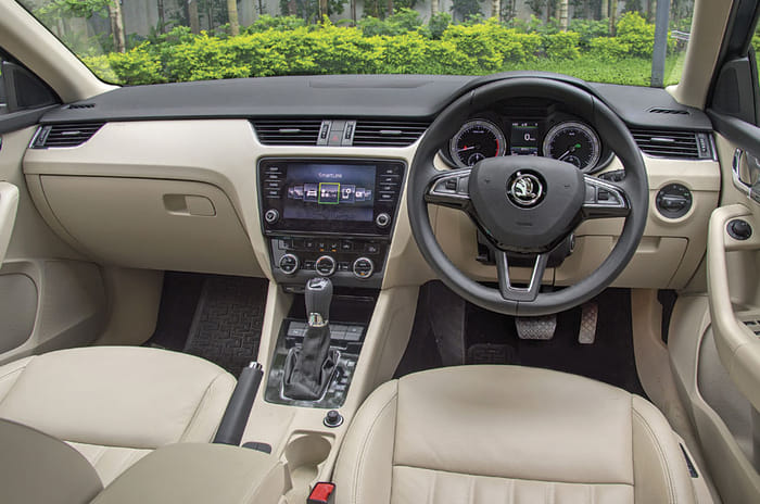 2017 Skoda Octavia vs Hyundai Elantra comparison