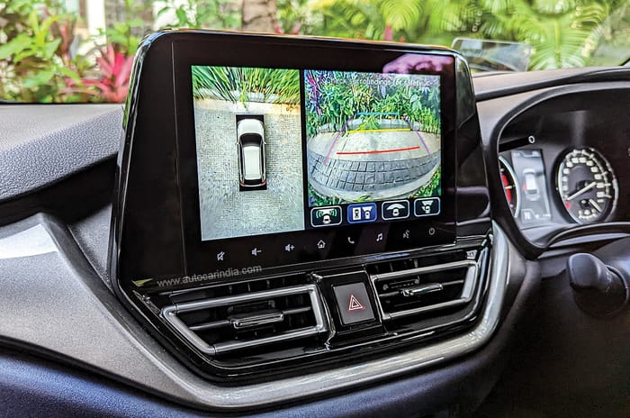 Toyota Glanza vs Maruti Baleno vs Hyundai i20 vs Tata Altroz comparison