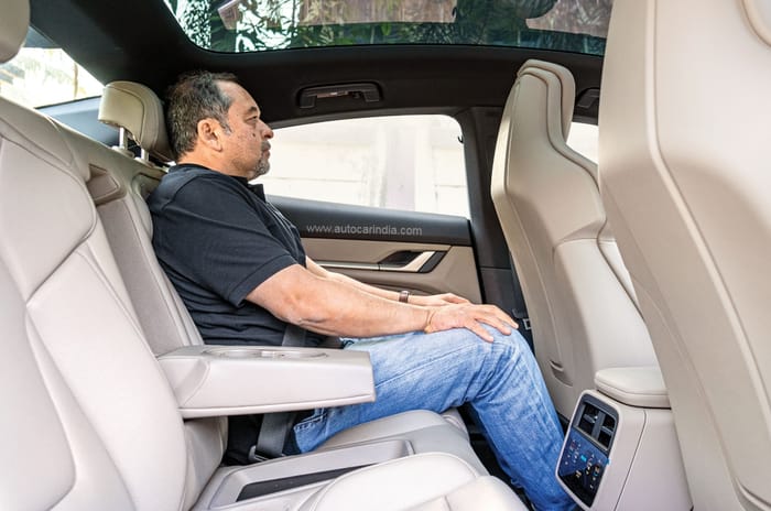 Porsche Taycan rear seat image