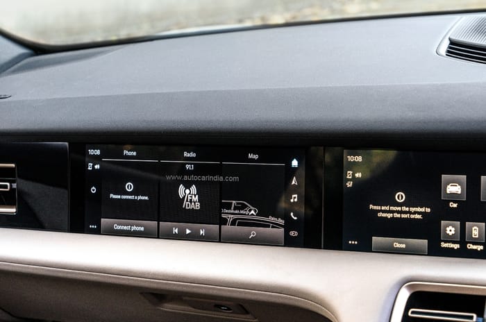 Porsche Taycan dashboard screens image