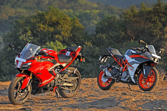 2017 KTM RC 390 vs TVS Apache RR 310 comparison