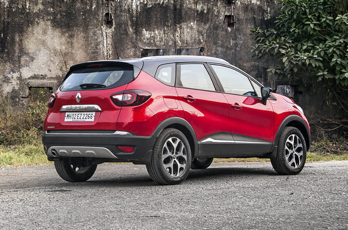 Renault Captur rear static