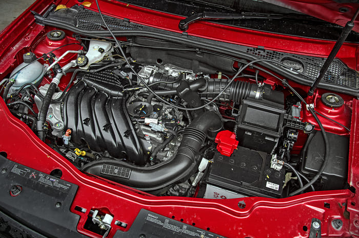 Renault Duster CVT petrol engine