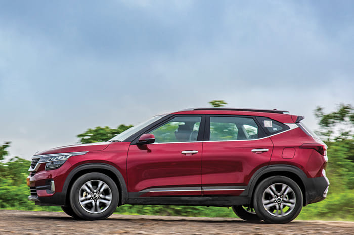 Kia Seltos vs MG Hector comparison