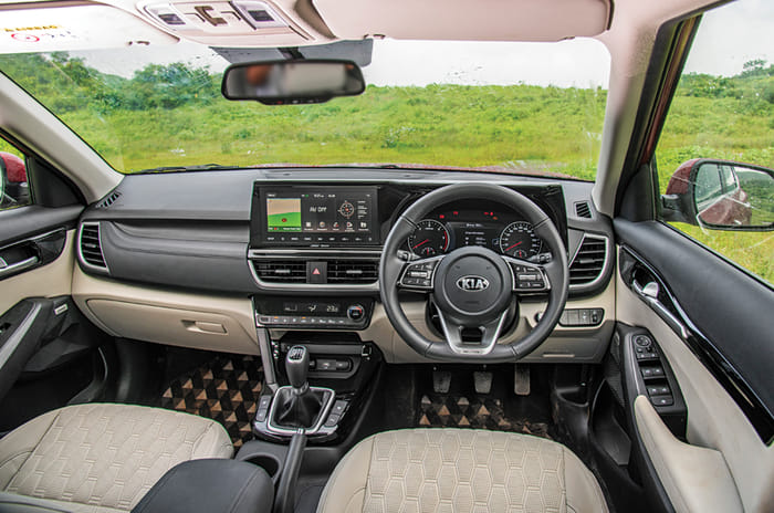 Kia Seltos vs MG Hector comparison