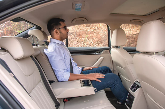 Honda Civic vs Skoda Octavia comparison