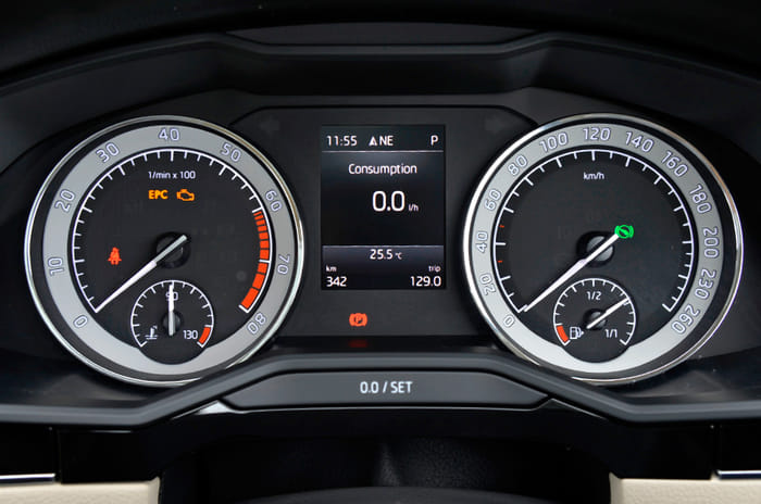 2020 Skoda Superb facelift review, test drive