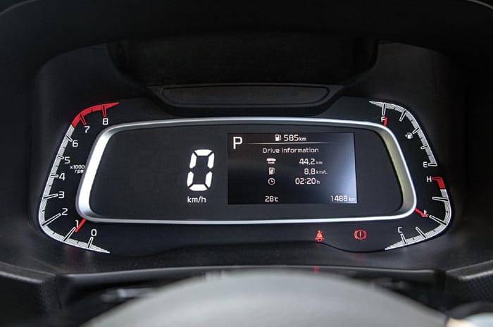 Kia Sonet vs Hyundai Venue comparison