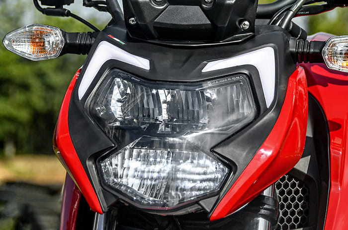 2020 BS6 TVS Apache RTR 160 4V review, test ride