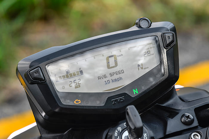 2020 BS6 TVS Apache RTR 200 4V review, test ride