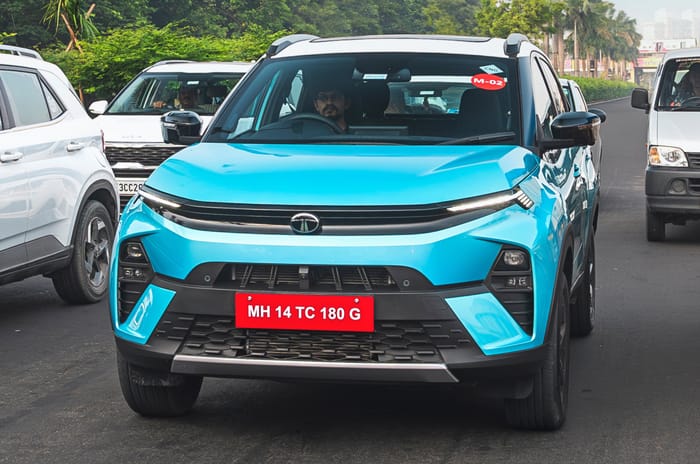 Tata Nexon CNG traffic