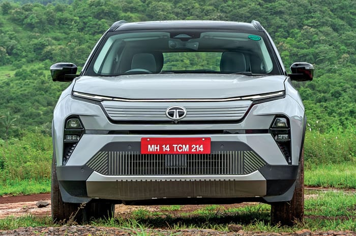 Tata Harrier EV front