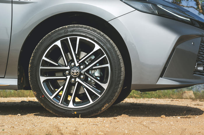 Toyota Camry alloy wheel