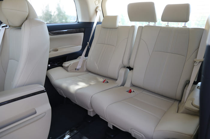 2020 Toyota Vellfire India review, test drive