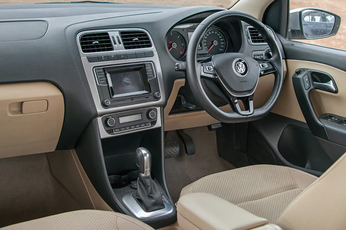 Volkswagen Ameo interior