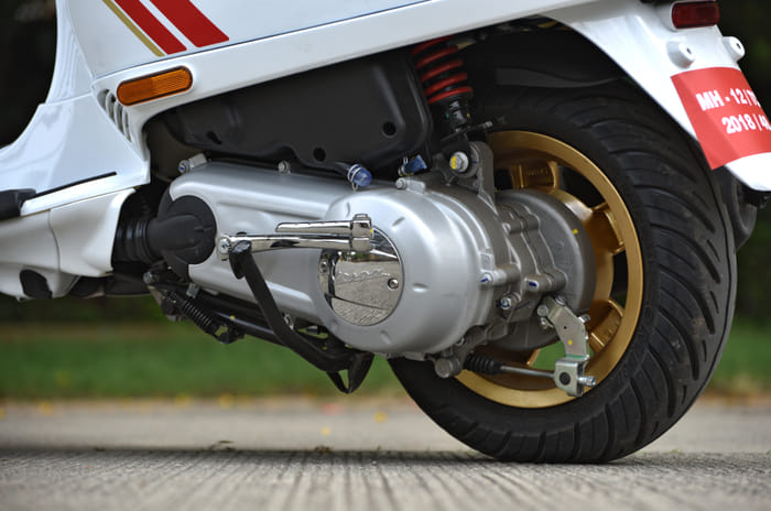 2020 Vespa Racing Sixties review, test ride