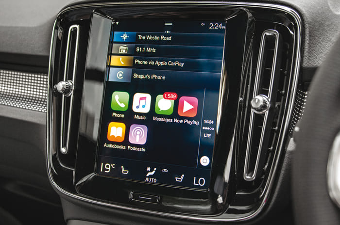 Volvo XC40 infotainment