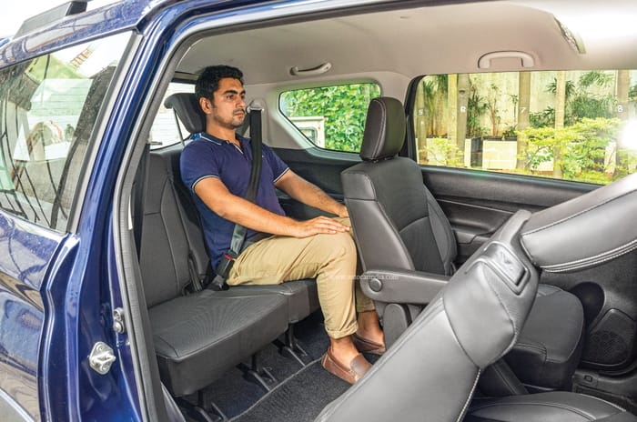 Maruti Suzuki XL6 vs Kia Carens comparison: six-seat showdown