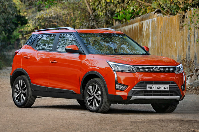 2019 Mahindra XUV300 petrol front static