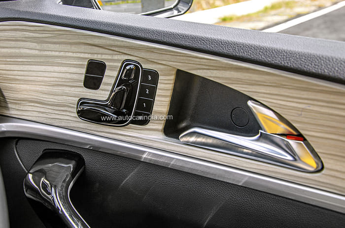 2021 Mahindra XUV700 review, test drive