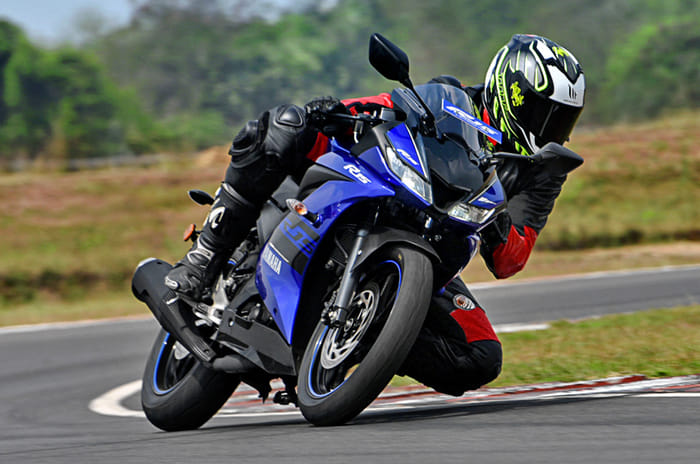 2018 Yamaha YZF-R15 V3.0 review, track ride