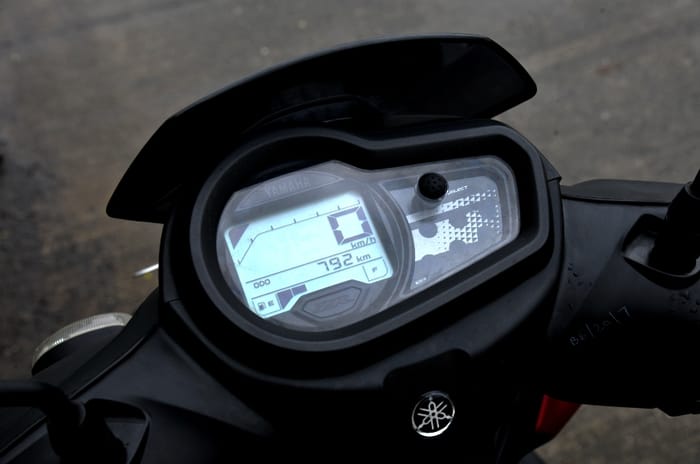 Yamaha-Ray-ZR125-display
