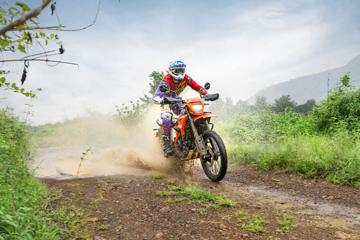 KTM 390 Enduro R global spec jump