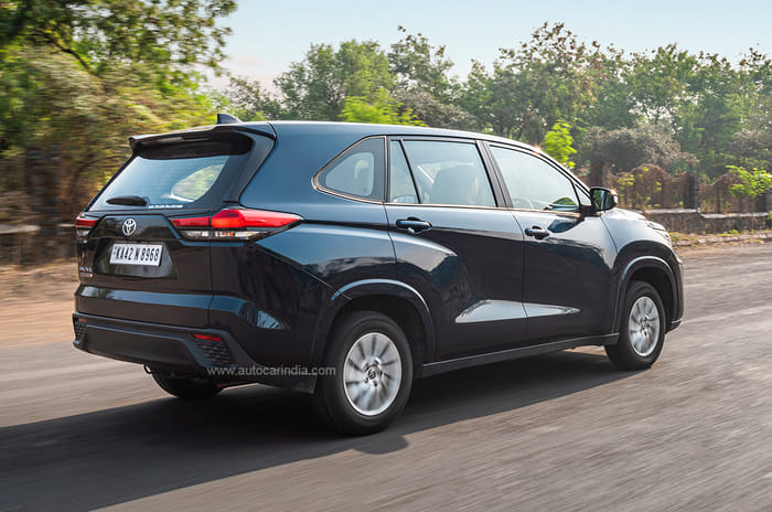 Toyota Innova Hycross petrol AT review, real world fuel economy tested