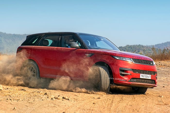 Range Rover Sport off roading