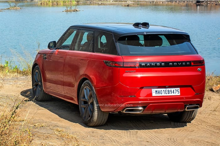 Range Rover Sport red color